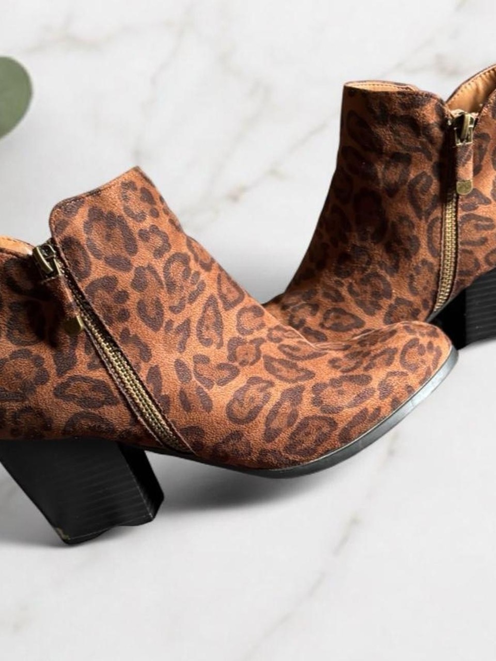 Women 7.5 Brown Leopard-Print Ankle Booties 2.5” Block Heel Almond Toe Zip Up
